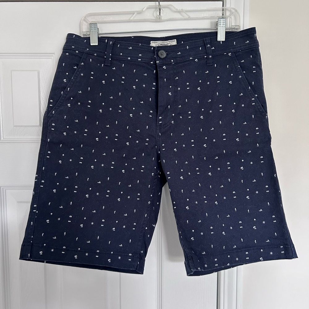 Produkt chino shorts - Men’s Large 9” inseam